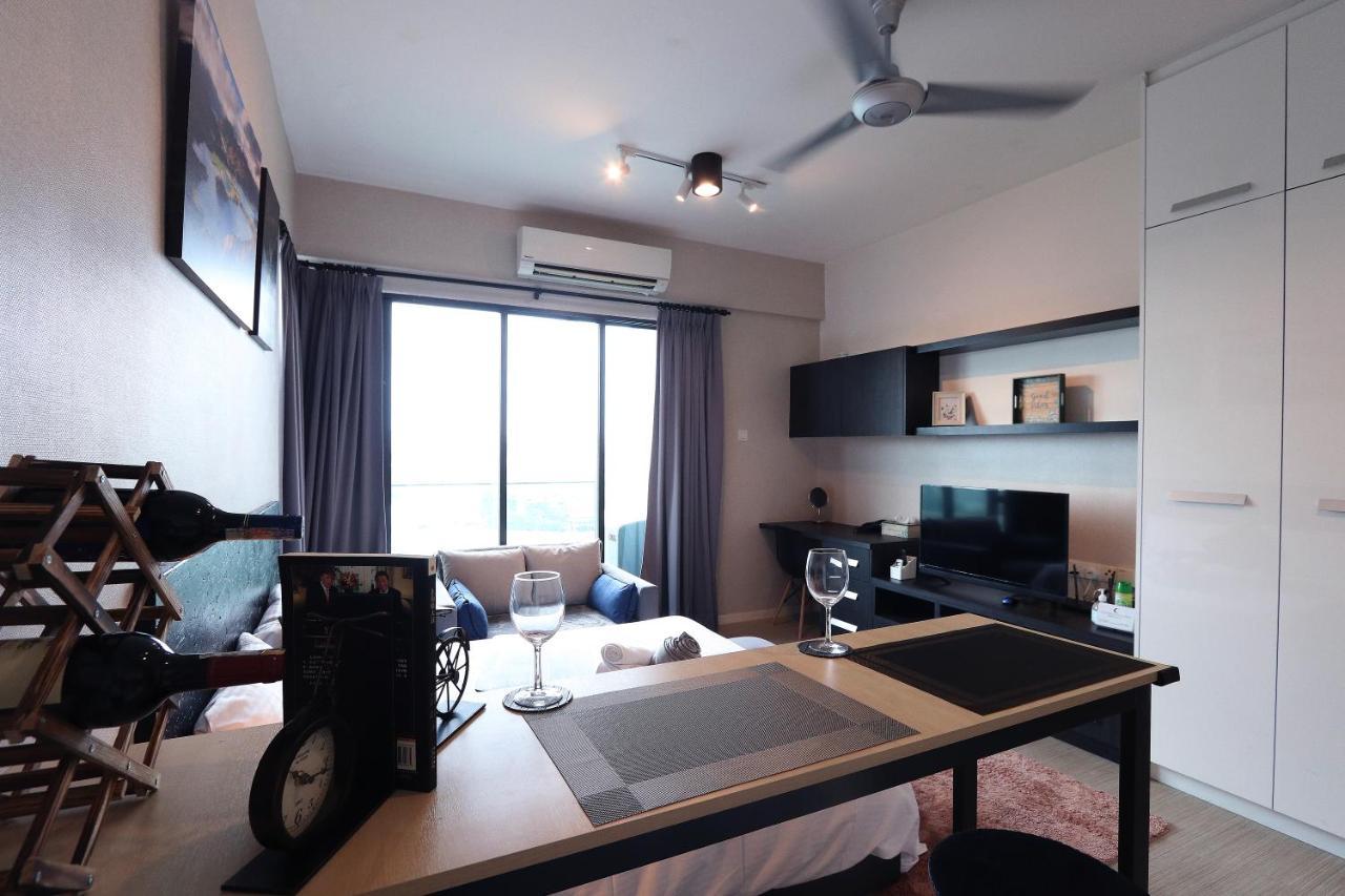 Lily & Loft - The Grand Sofo, Petaling Jaya Apartment Bagian luar foto