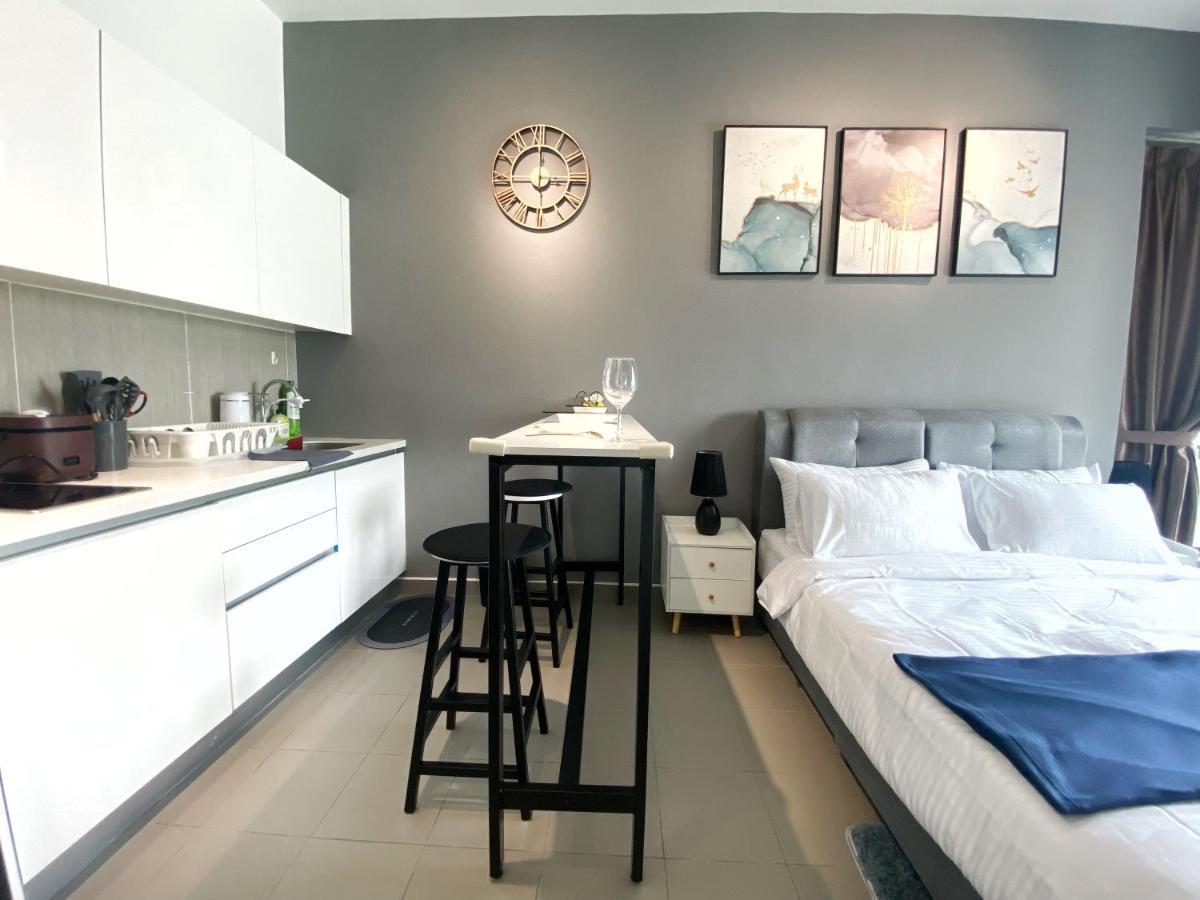 Lily & Loft - The Grand Sofo, Petaling Jaya Apartment Bagian luar foto