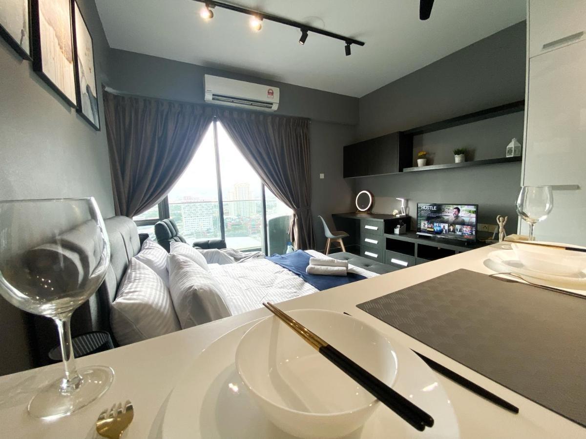 Lily & Loft - The Grand Sofo, Petaling Jaya Apartment Bagian luar foto